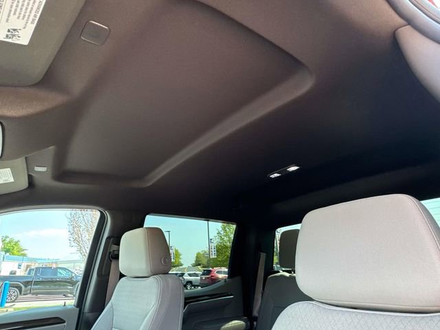 Used 2022 Chevrolet Silverado 1500 LT w/ Protection Package AWD/4WD image 19