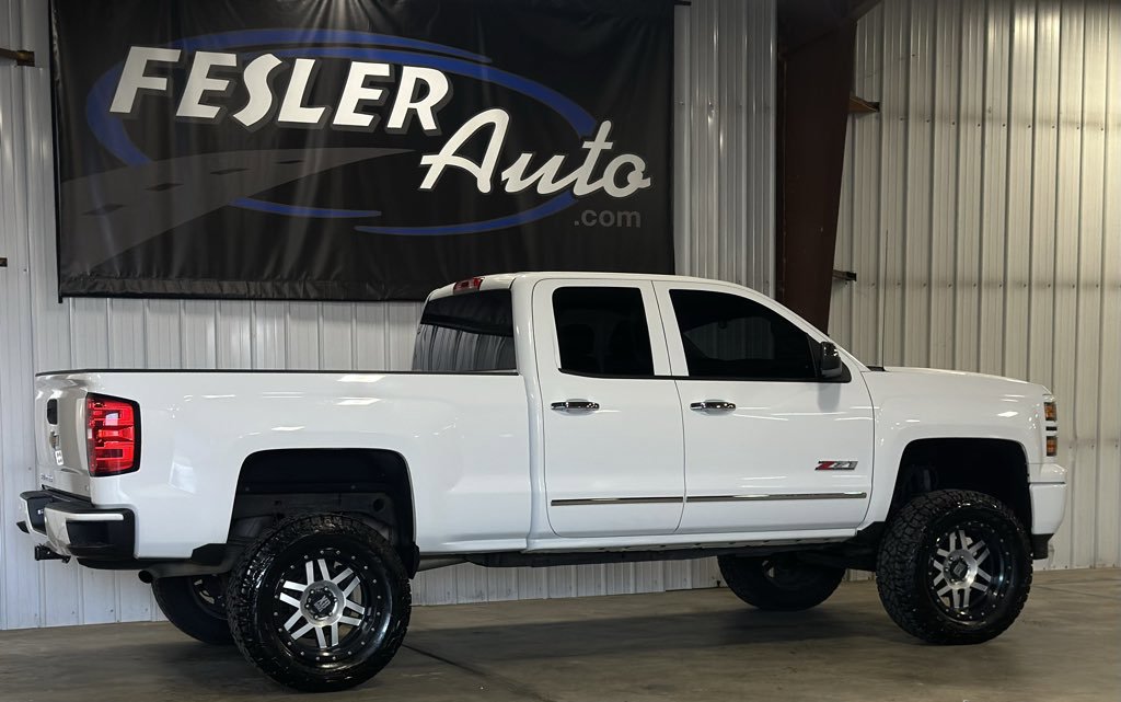 Used 2015 Chevrolet Silverado 1500 LT w/ Custom Sport Edition image 13