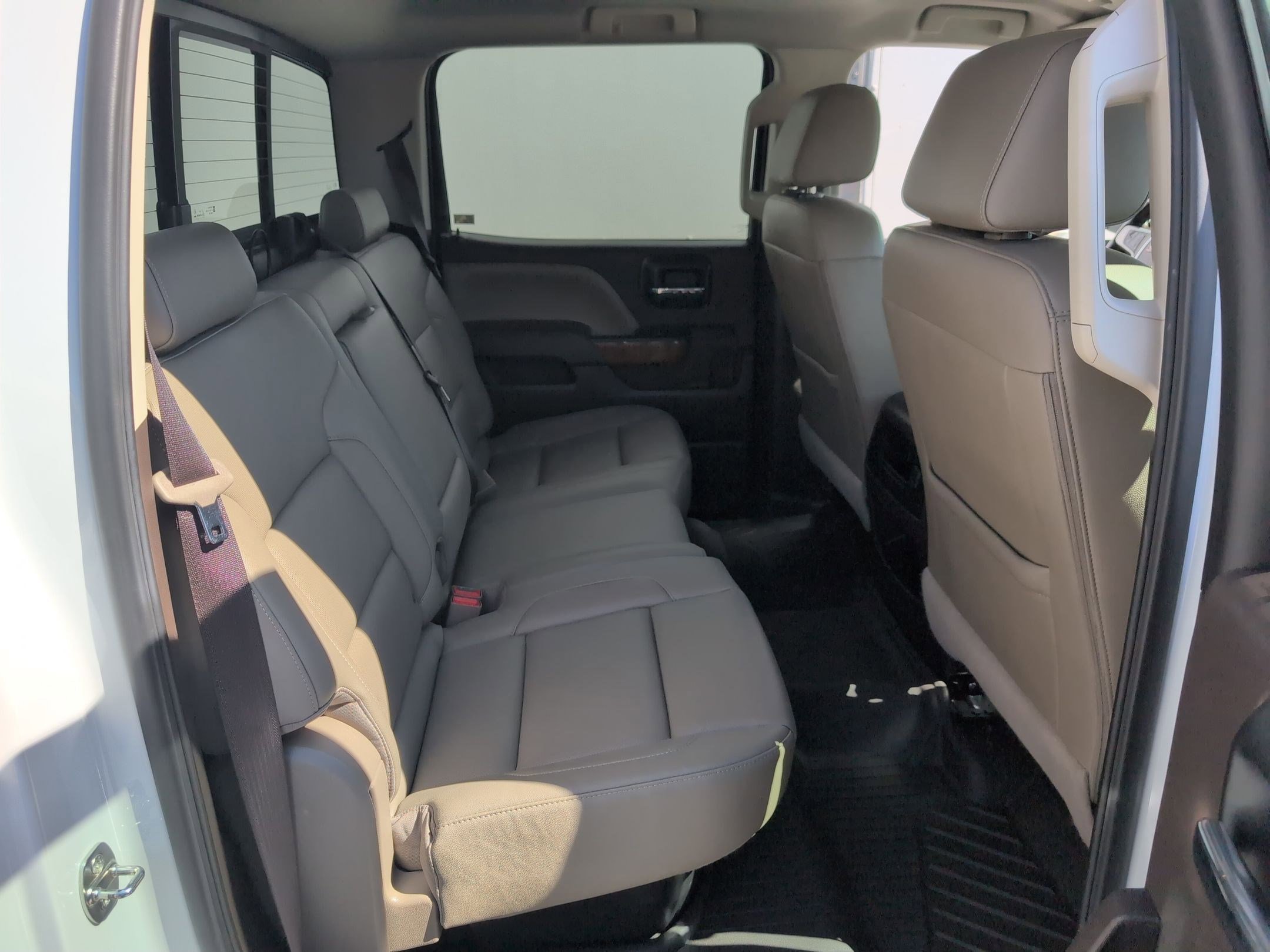 Used 2018 GMC Sierra 1500 SLT image 26