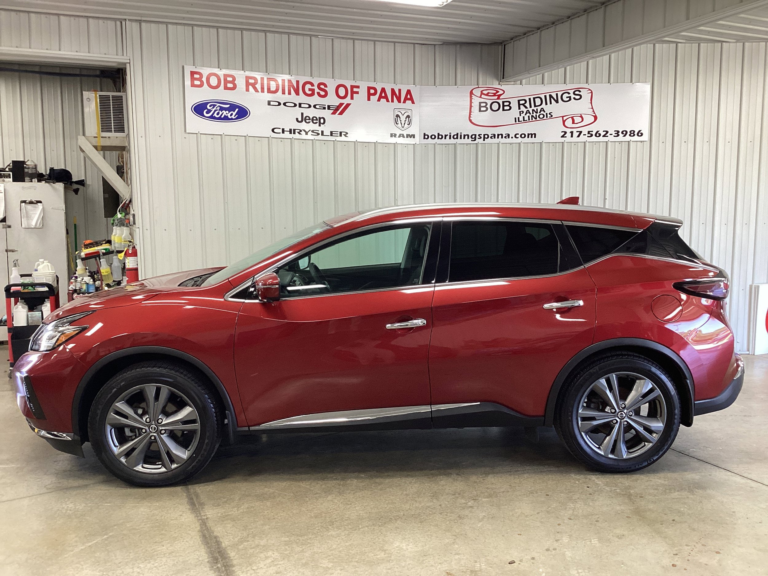 Used 2019 Nissan Murano Platinum w/ Cargo Package AWD/4WD image 2