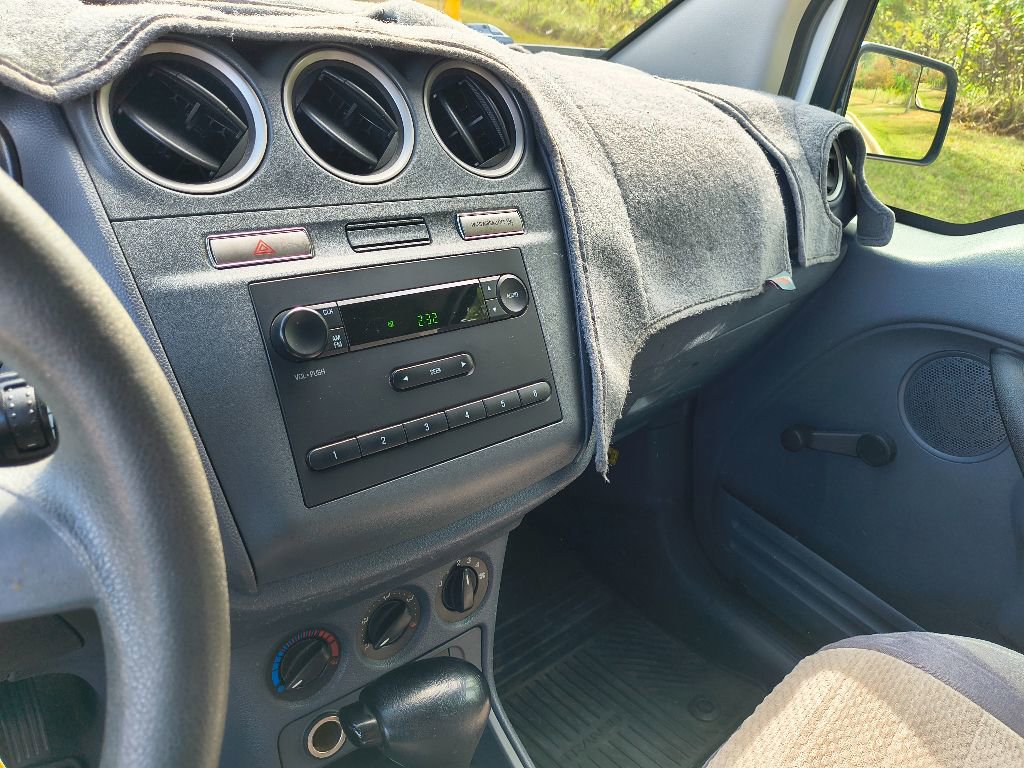 Used 2013 Ford Transit Connect XL image 20