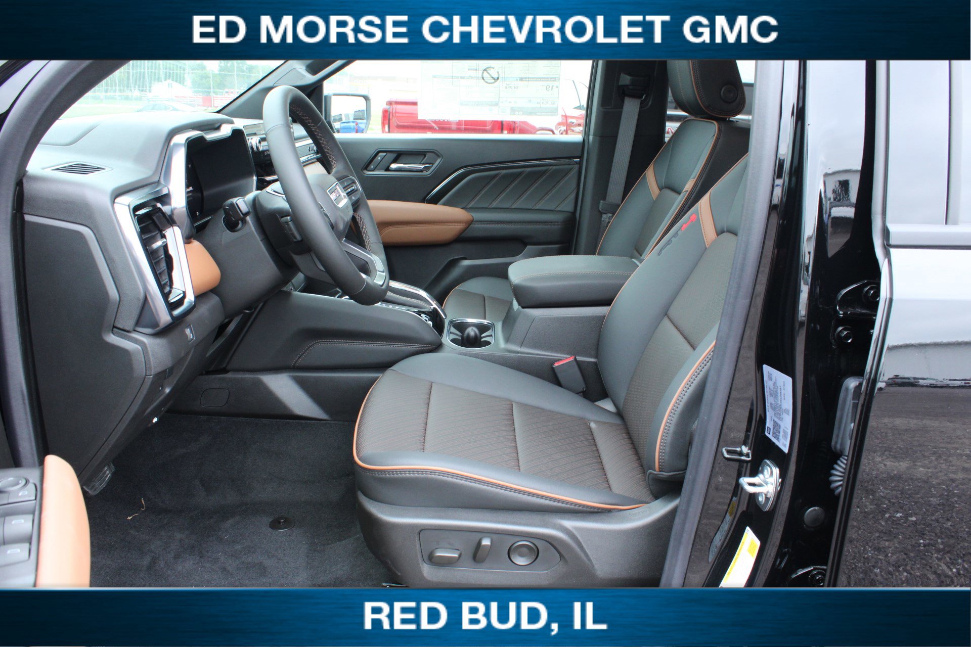 New 2025 GMC Canyon AT4 w/ Nightfall Edition AWD/4WD image 7