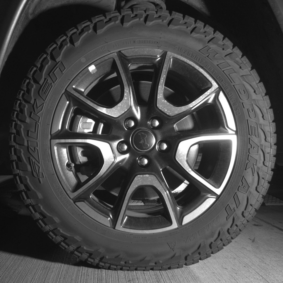 Used 2025 Jeep Compass Trailhawk image 9