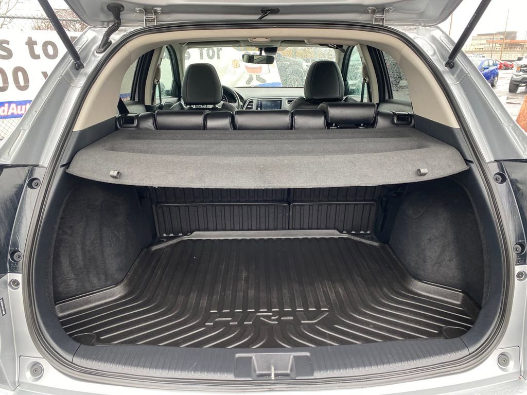 Used 2020 Honda HR-V Touring image 5