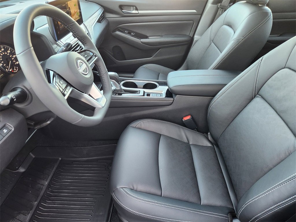 New 2025 Nissan Altima 2.5 SL image 9