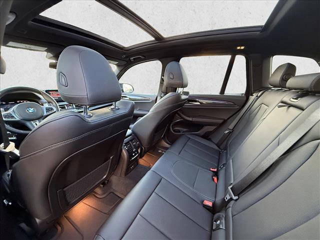 Used 2024 BMW X3 M40i w/ Premium Package image 10