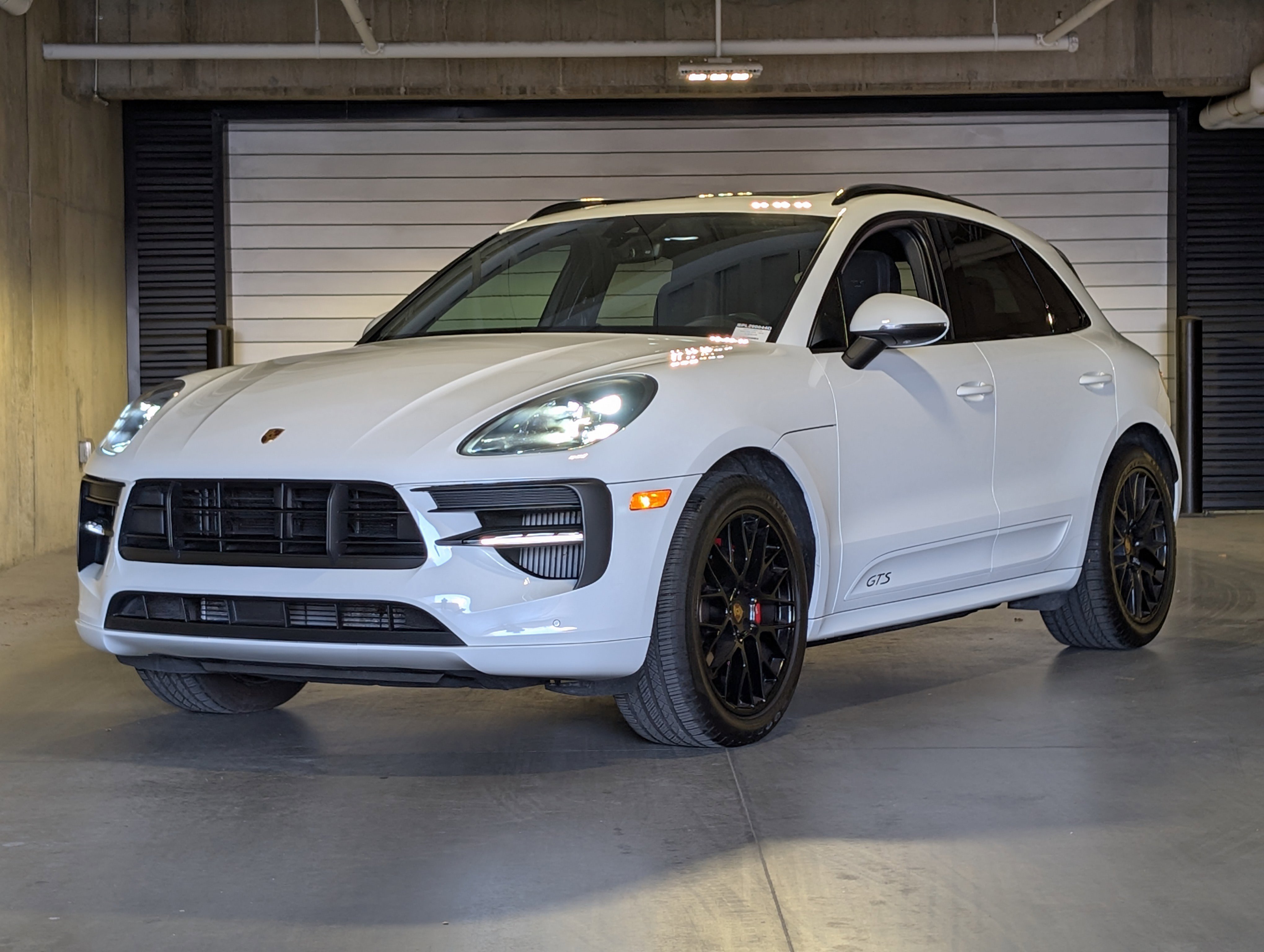 Certified 2020 Porsche Macan GTS image 1