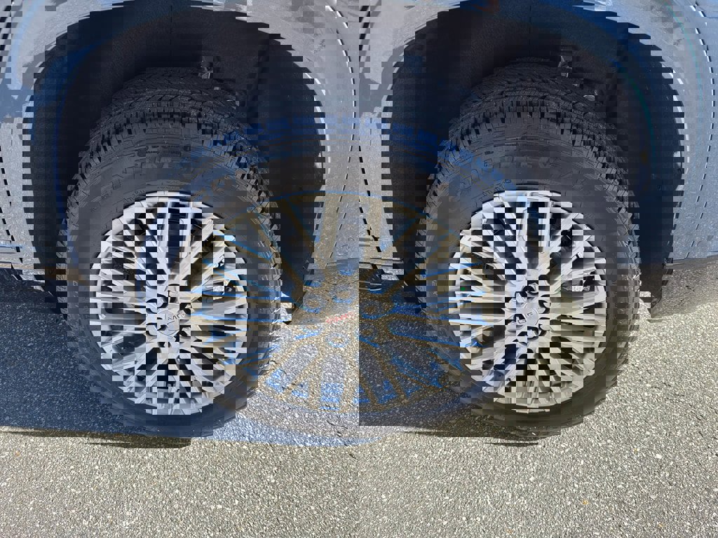 New 2026 GMC Acadia Denali w/ Super Cruise Package image 24