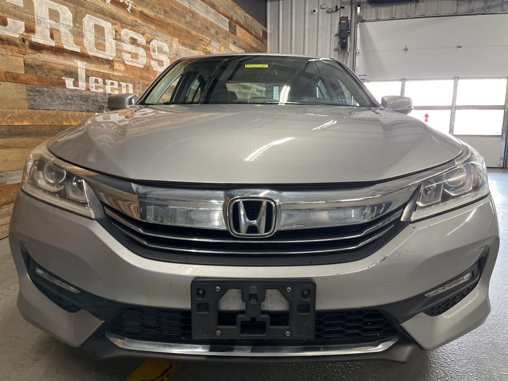 Used 2016 Honda Accord EX image 6