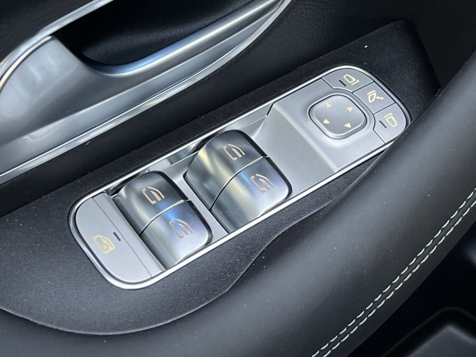 New 2026 Mercedes-Benz GLE 53 AMG 4MATIC Coupe image 13