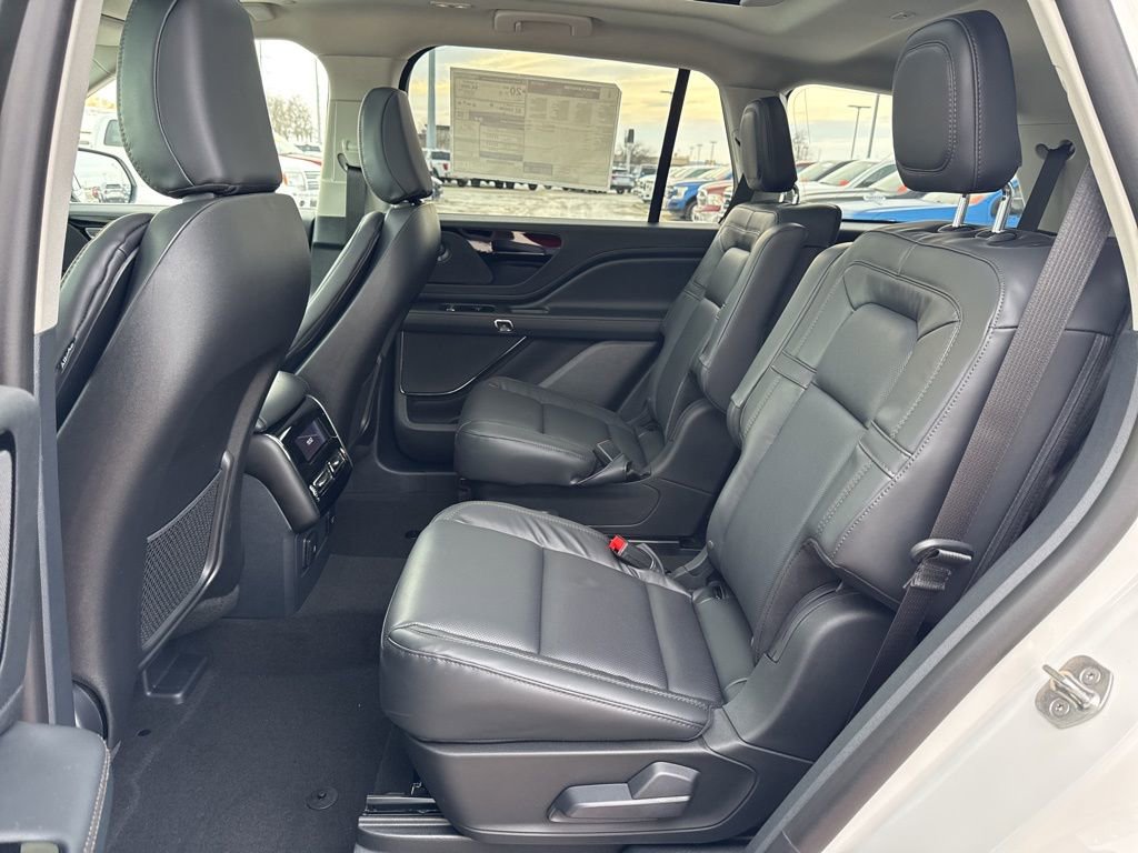 New 2026 Lincoln Aviator Reserve w/ Illumination Package AWD/4WD image 23