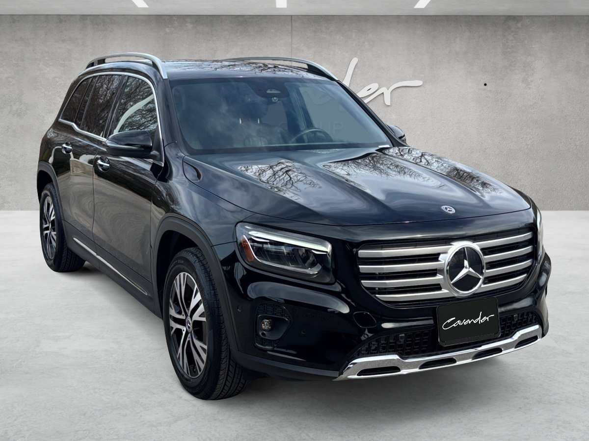 Used 2024 Mercedes-Benz GLB 250 image 2