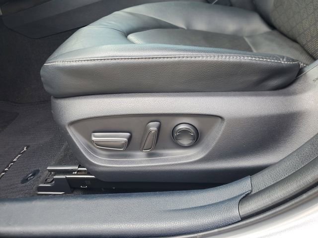 Used 2021 Toyota Camry XSE FWD image 13