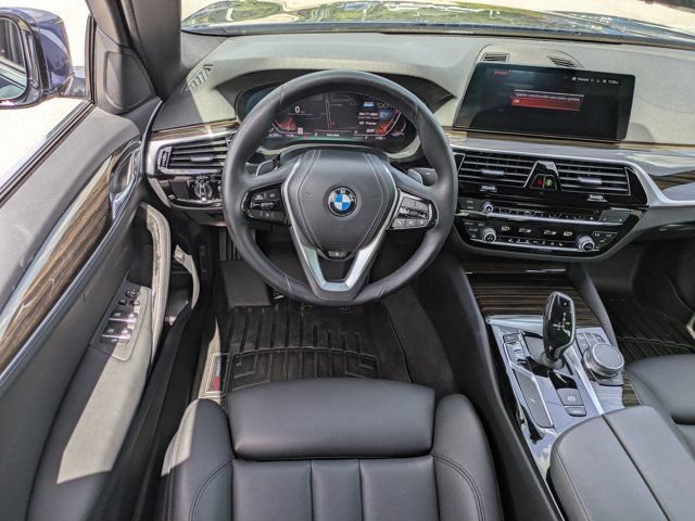 Used 2020 BMW 530i xDrive w/ Convenience Package AWD/4WD image 16