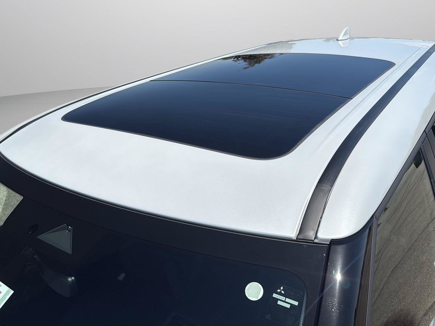 New 2026 Mitsubishi Outlander SE FWD image 9
