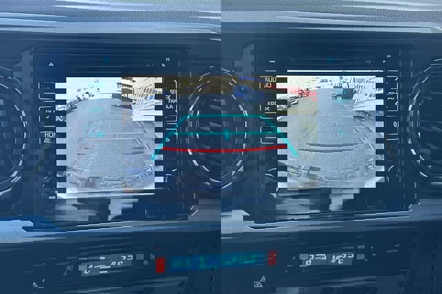 Used 2016 Toyota Tacoma TRD Off-Road w/ Premium & Technology Package image 21