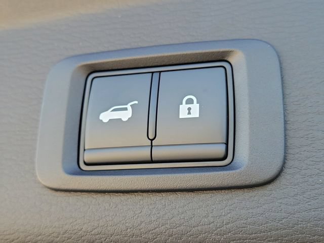 New 2026 Mitsubishi Outlander SE FWD image 12