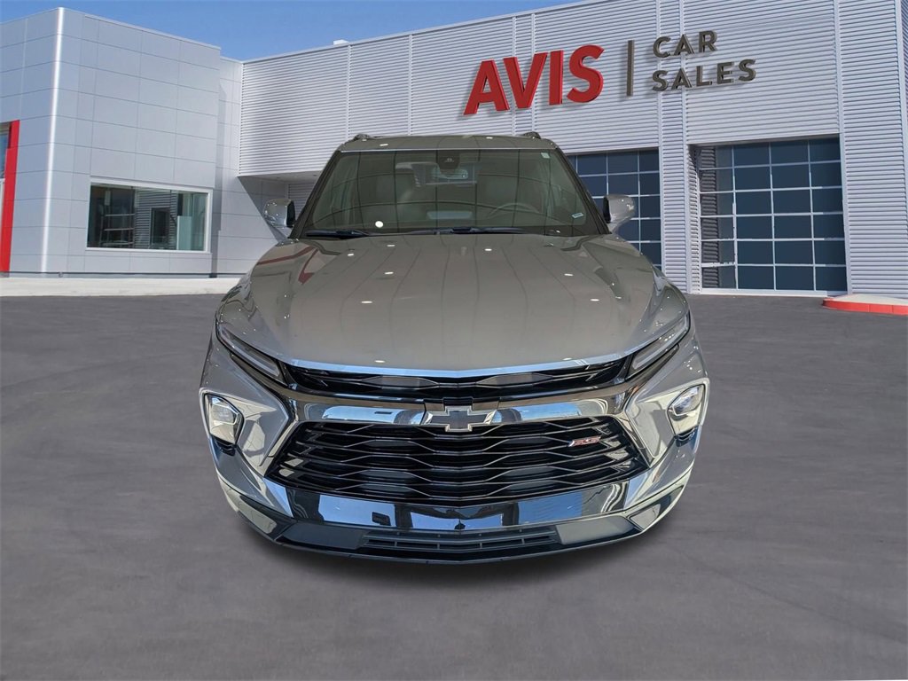 Used 2025 Chevrolet Blazer RS image 2
