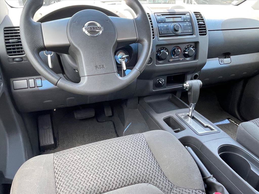 Used 2008 Nissan Frontier SE w/ Tow Hitch Pkg AWD/4WD image 10