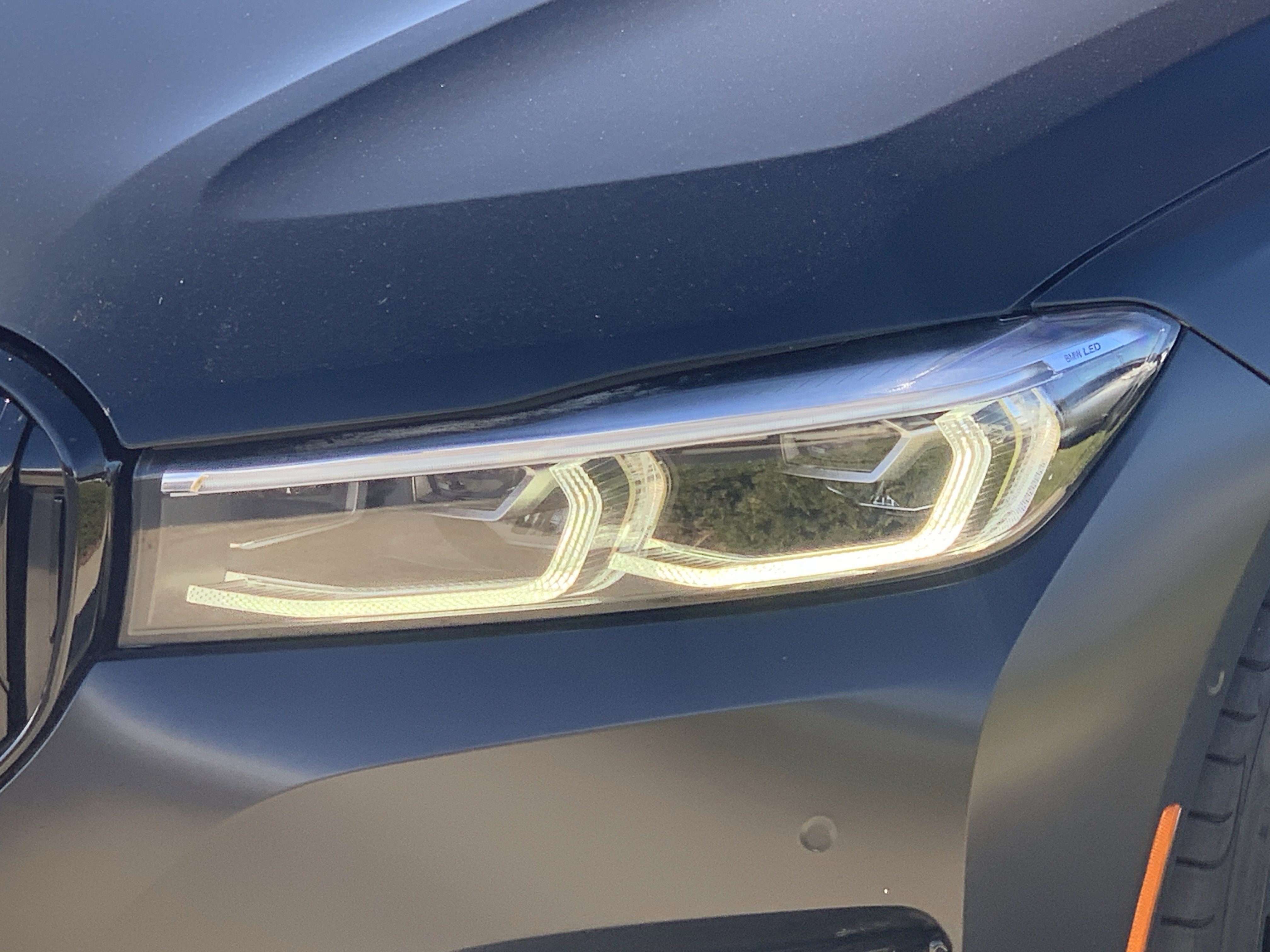 Used 2020 BMW 740i w/ Premium Package image 6