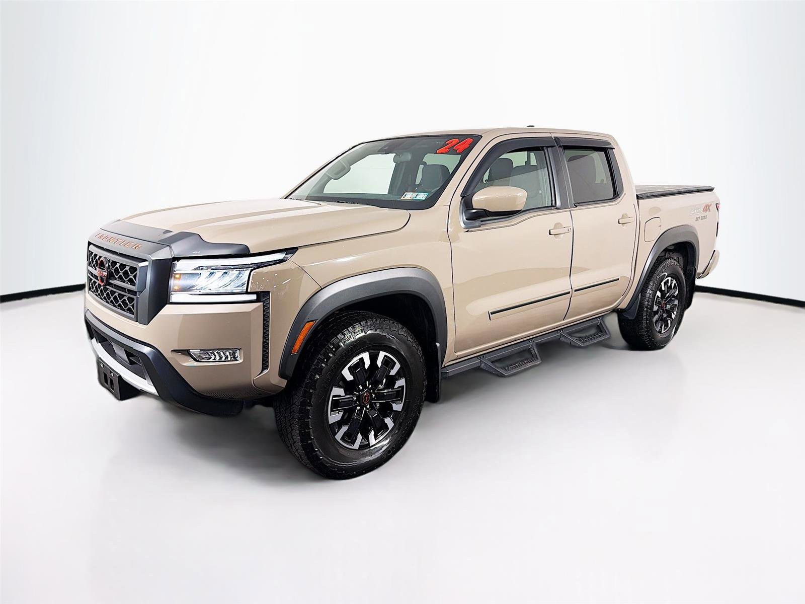 Used 2024 Nissan Frontier PRO-4X w/ Off-Road Protection Package AWD/4WD image 3