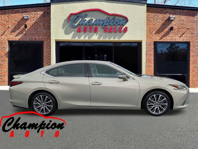 Used 2019 Lexus ES 350 F Sport w/ Premium Package image 3