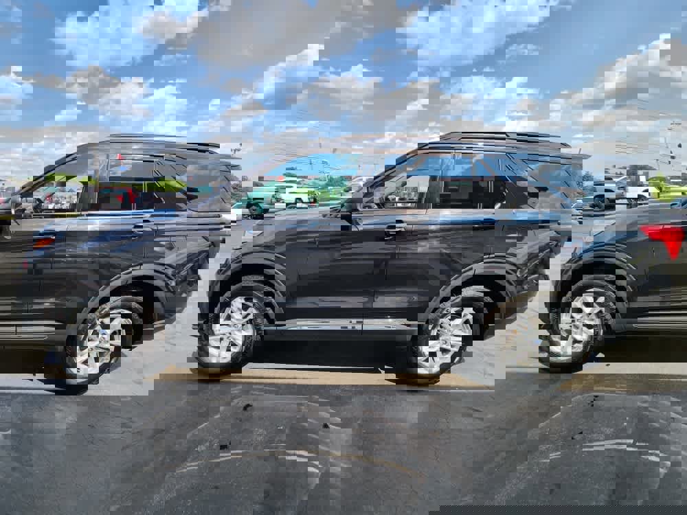 Used 2022 Ford Explorer XLT image 6