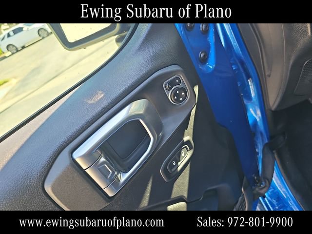 Used 2023 Jeep Gladiator Willys image 4