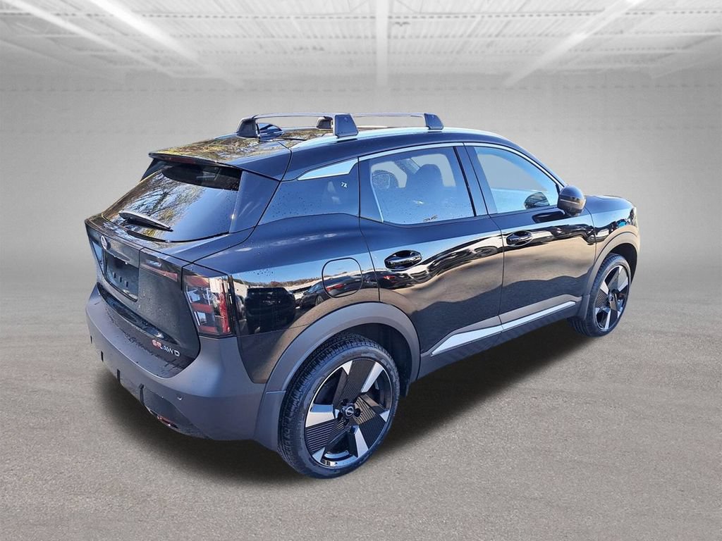 New 2026 Nissan Kicks SR w/ Cold Weather Package AWD/4WD image 5