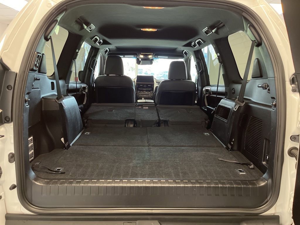 Used 2023 Lexus GX 460 Premium w/ Premium Plus Package image 16