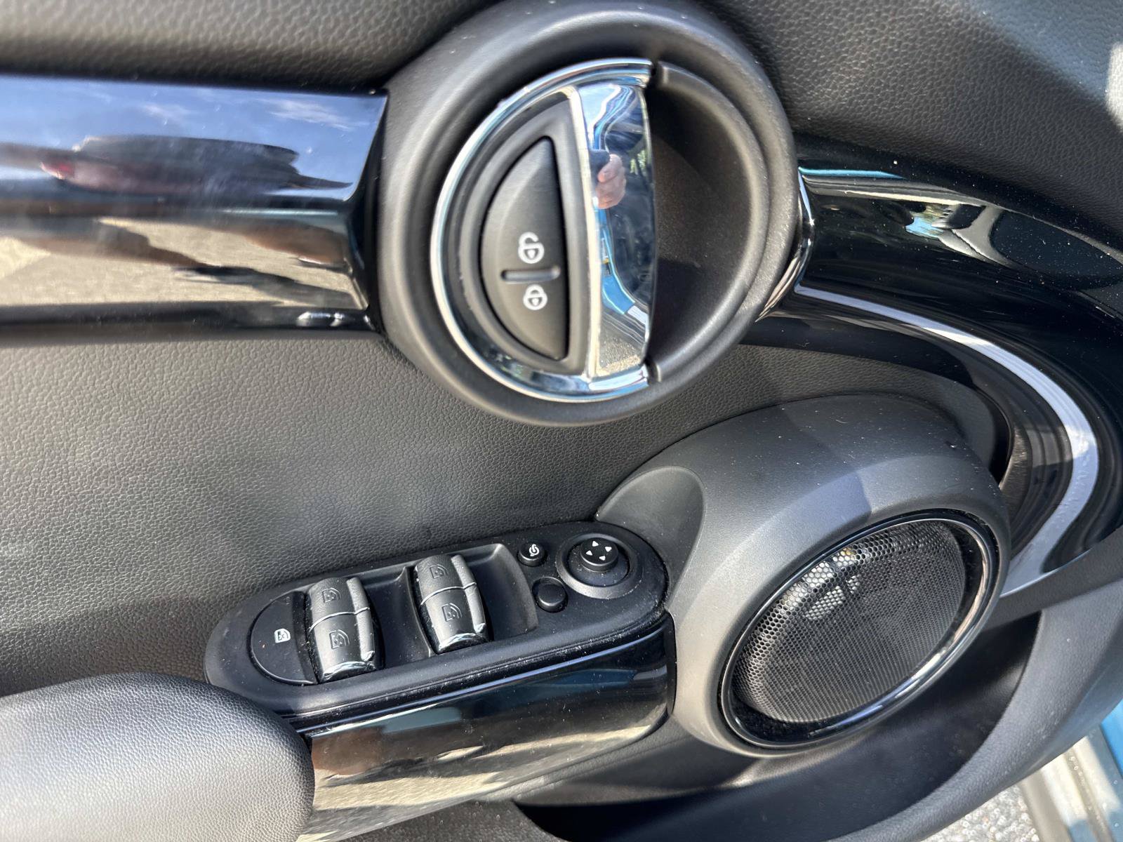 Used 2017 MINI Cooper S FWD image 18