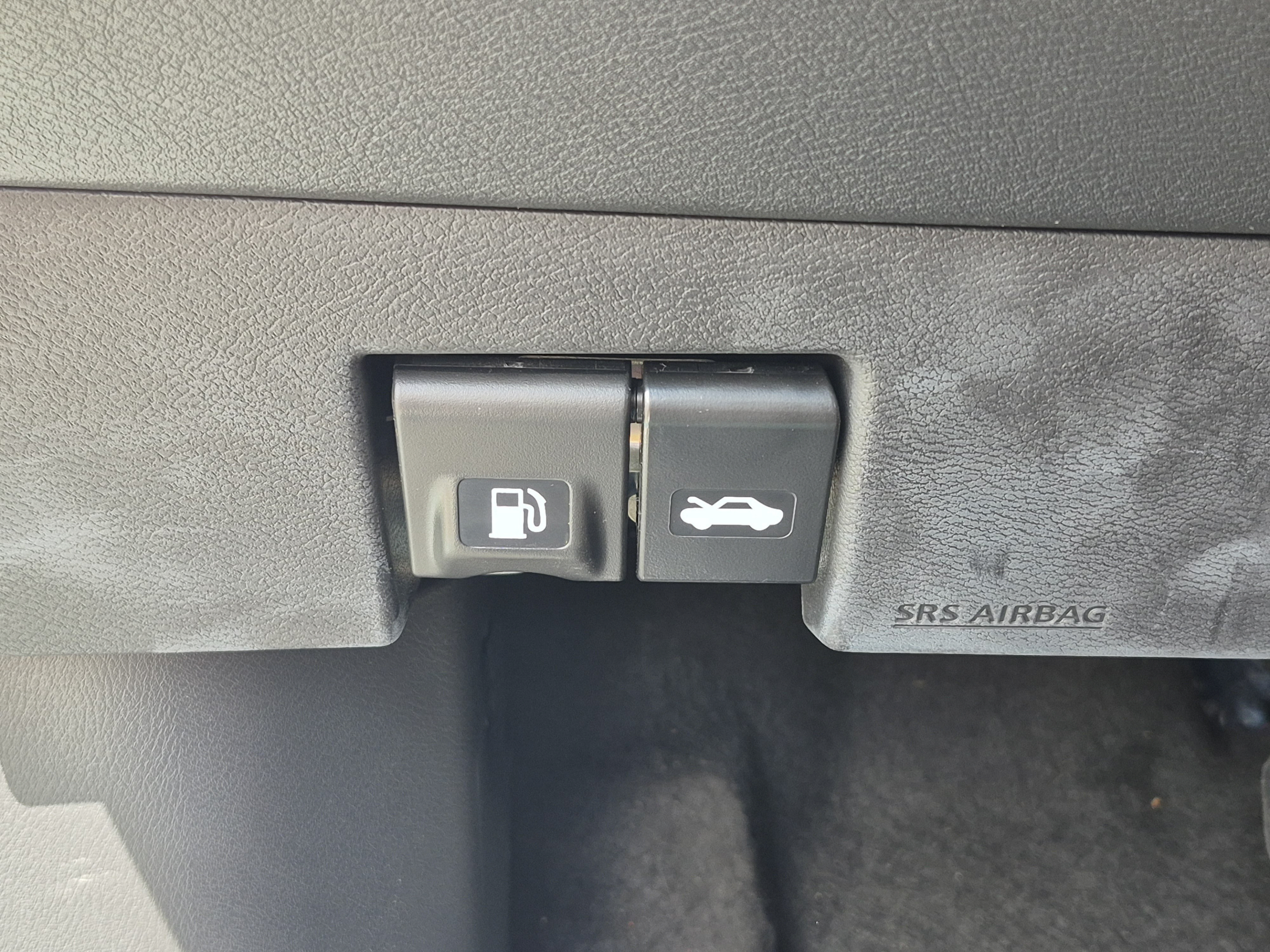 Certified 2025 Nissan Versa SR w/ Trunk Package FWD image 28