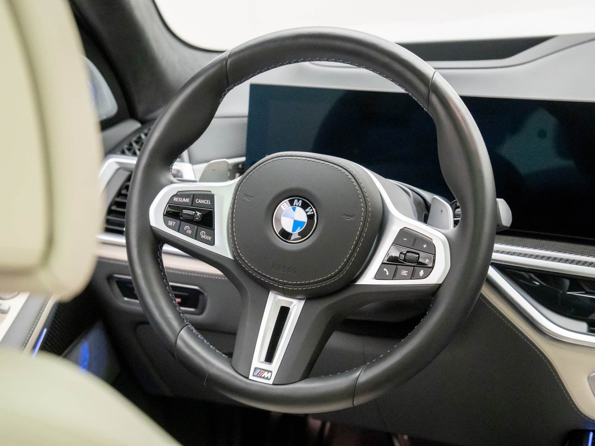 Certified 2025 BMW X7 M60i image 11