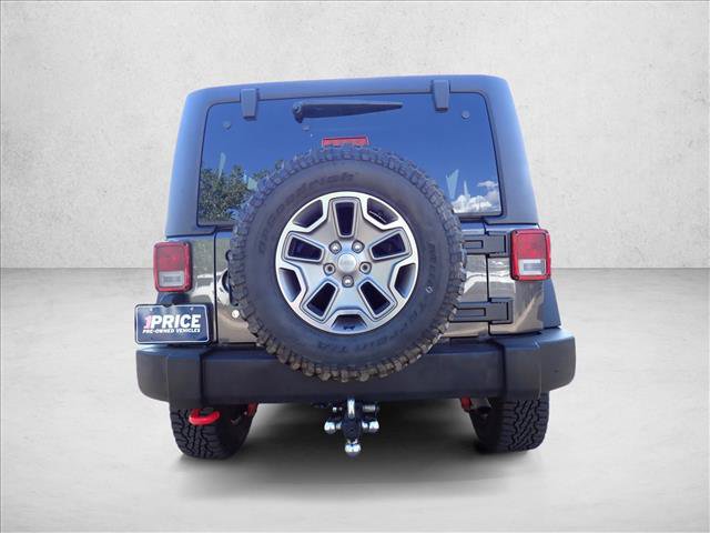 Used 2014 Jeep Wrangler Unlimited Rubicon w/ Connectivity Group AWD/4WD image 3