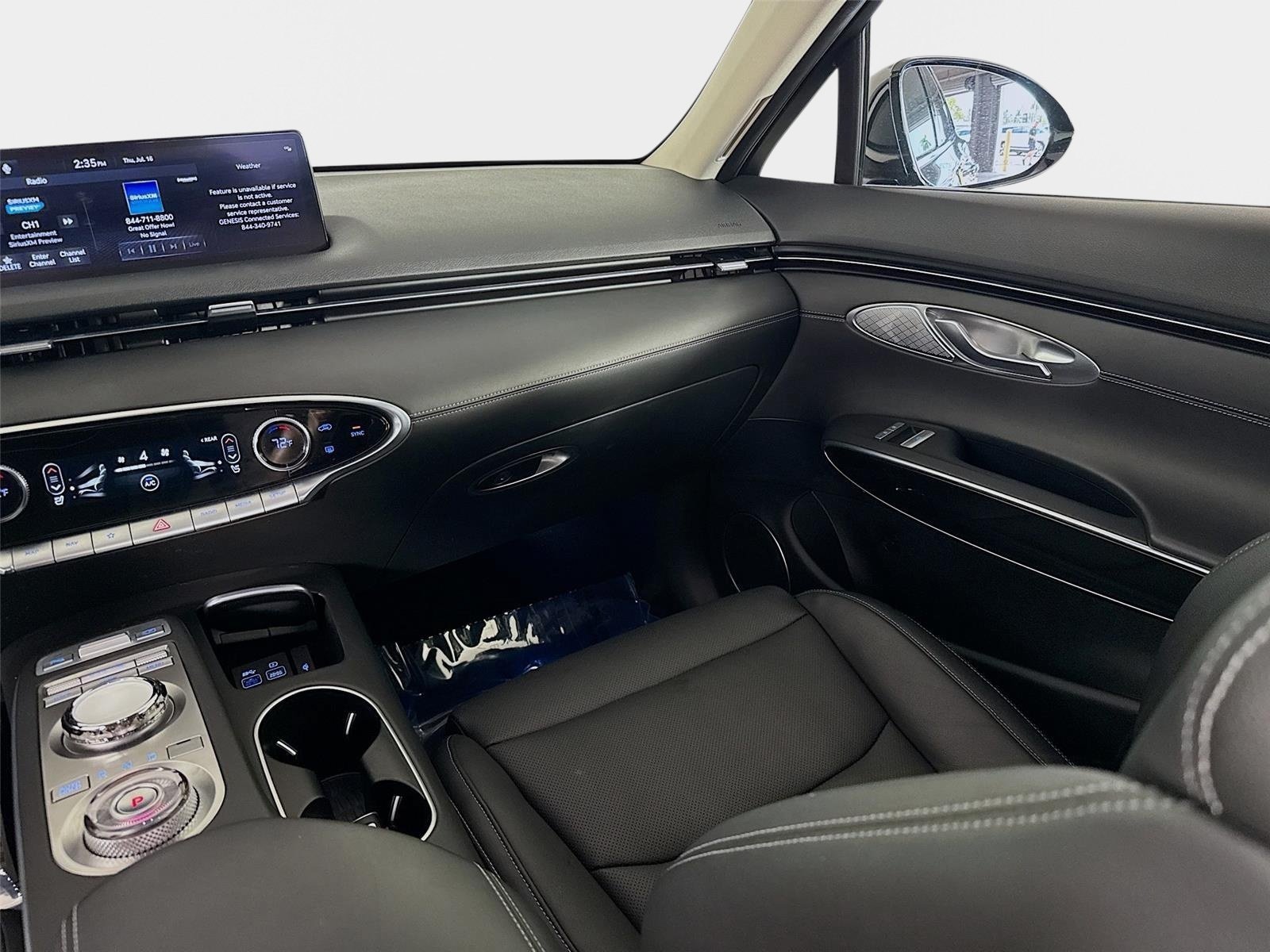Certified 2022 Genesis GV70 2.5T AWD/4WD image 24