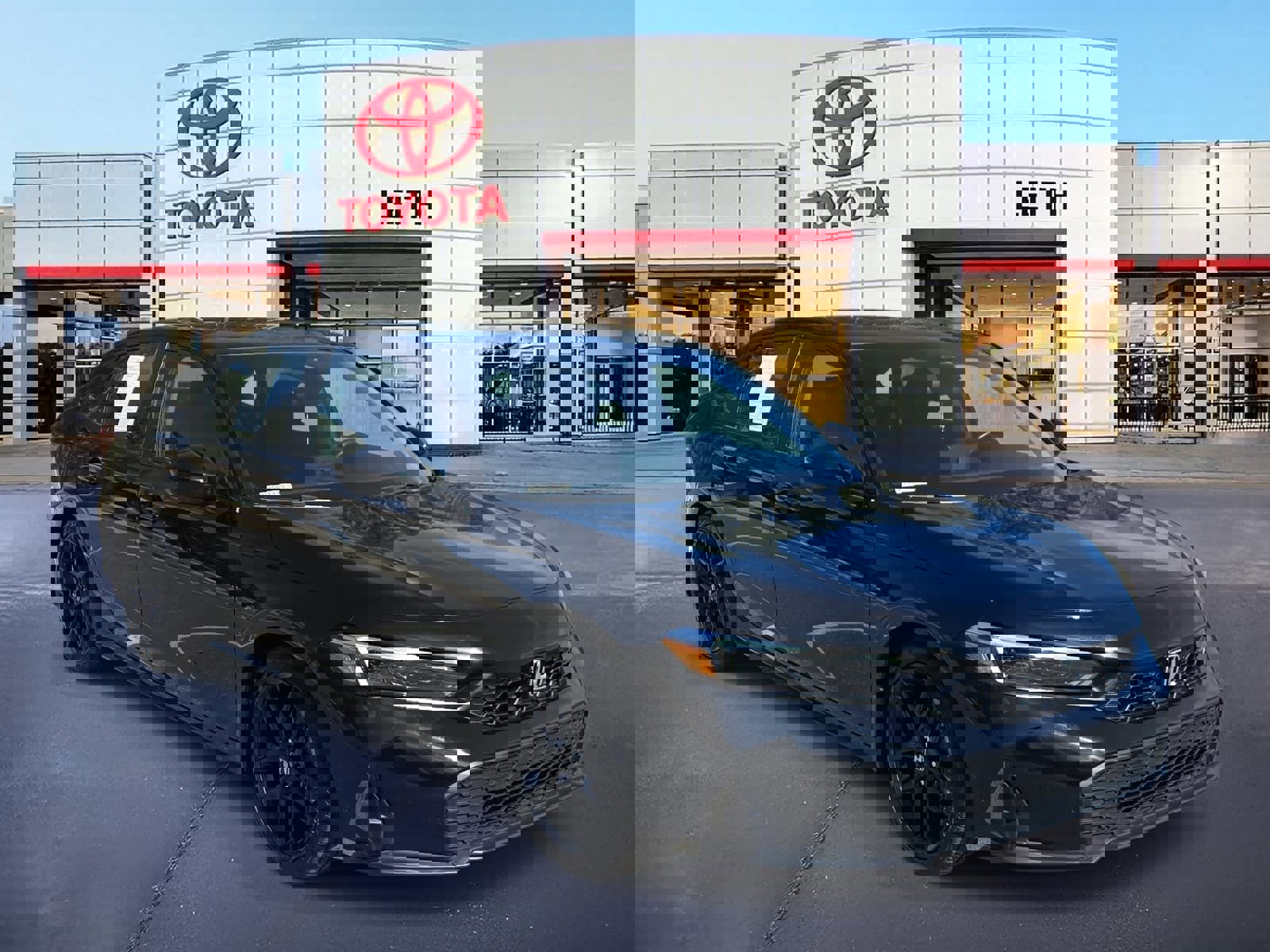 Used 2025 Honda Civic Sport image 3