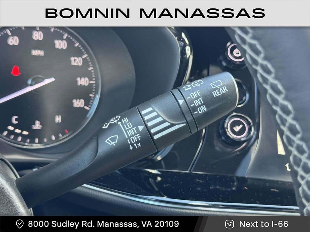 Used 2022 Buick Envision Avenir w/ Technology Package II image 27