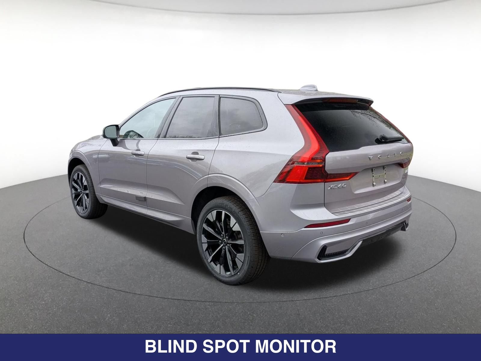 New 2026 Volvo XC60 B5 Plus w/ Protection Package Premier AWD/4WD image 3