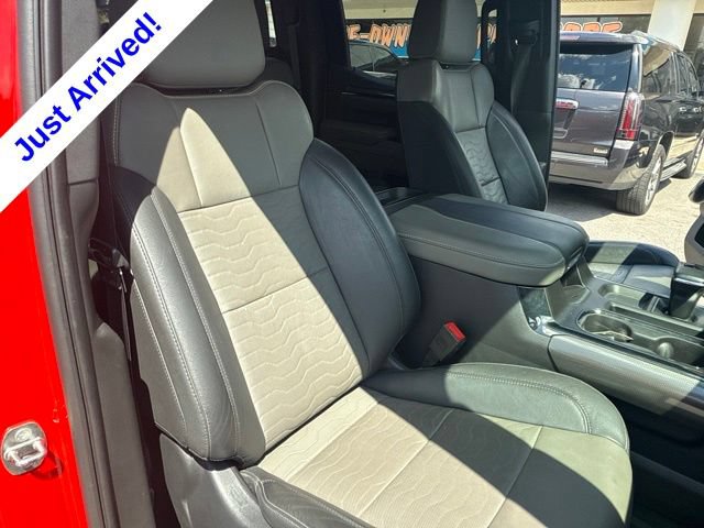 Used 2023 Chevrolet Silverado 1500 ZR2 w/ Technology Package AWD/4WD image 11