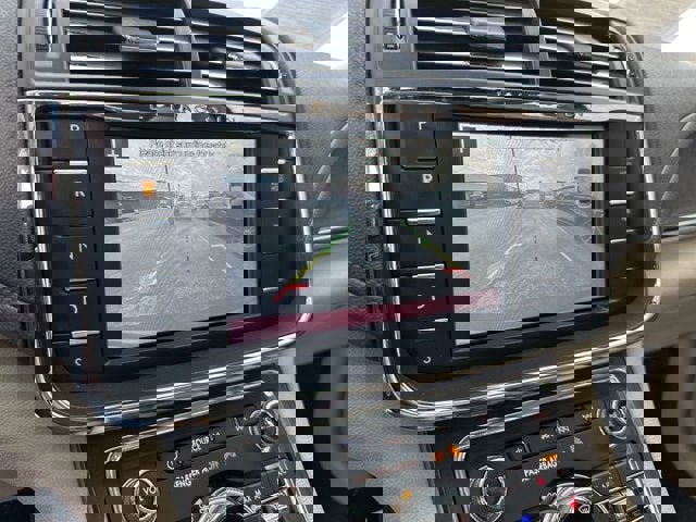 Used 2017 Lincoln Continental Reserve w/ Climate Package image 2