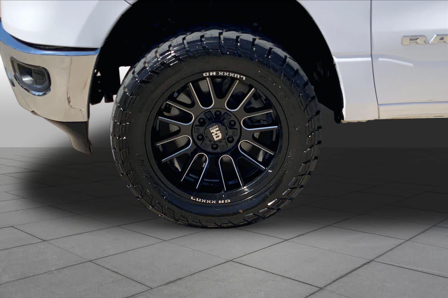 Used 2023 RAM 1500 Big Horn AWD/4WD image 11