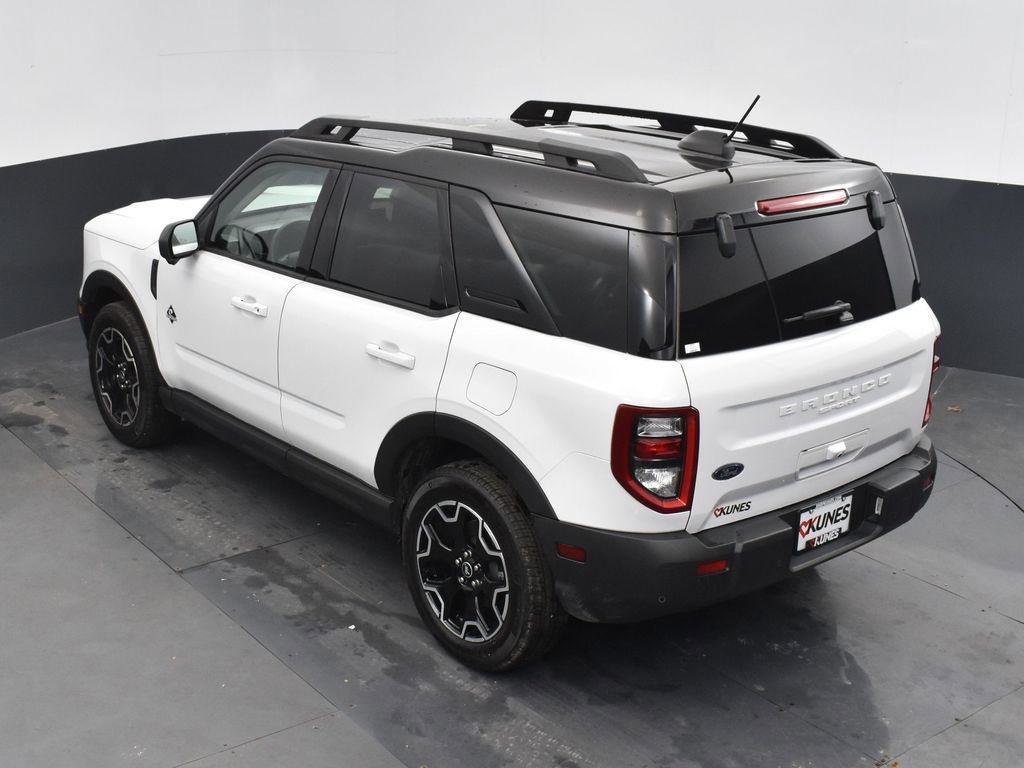 Used 2025 Ford Bronco Sport Outer Banks w/ Outer Banks Tech Package+ AWD/4WD image 53