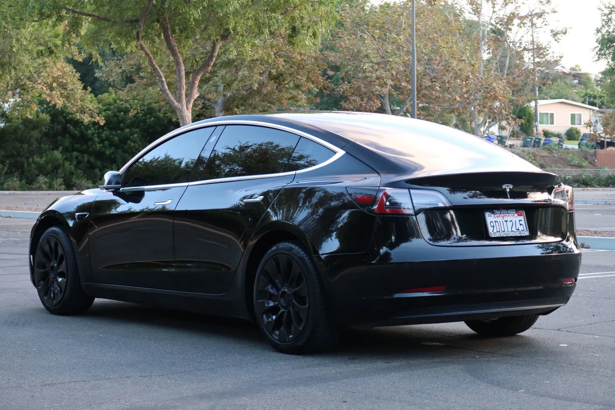 Used 2019 Tesla Model 3 Standard Range Plus image 5