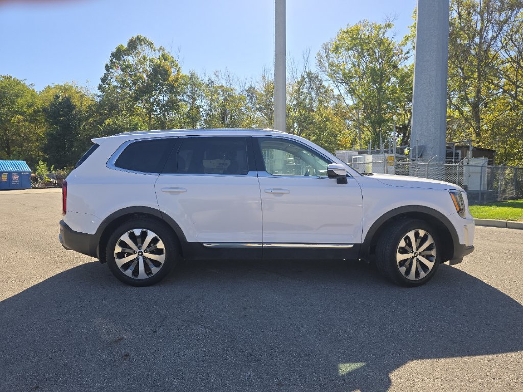 Used 2021 Kia Telluride EX w/ EX Premium Package AWD/4WD image 18