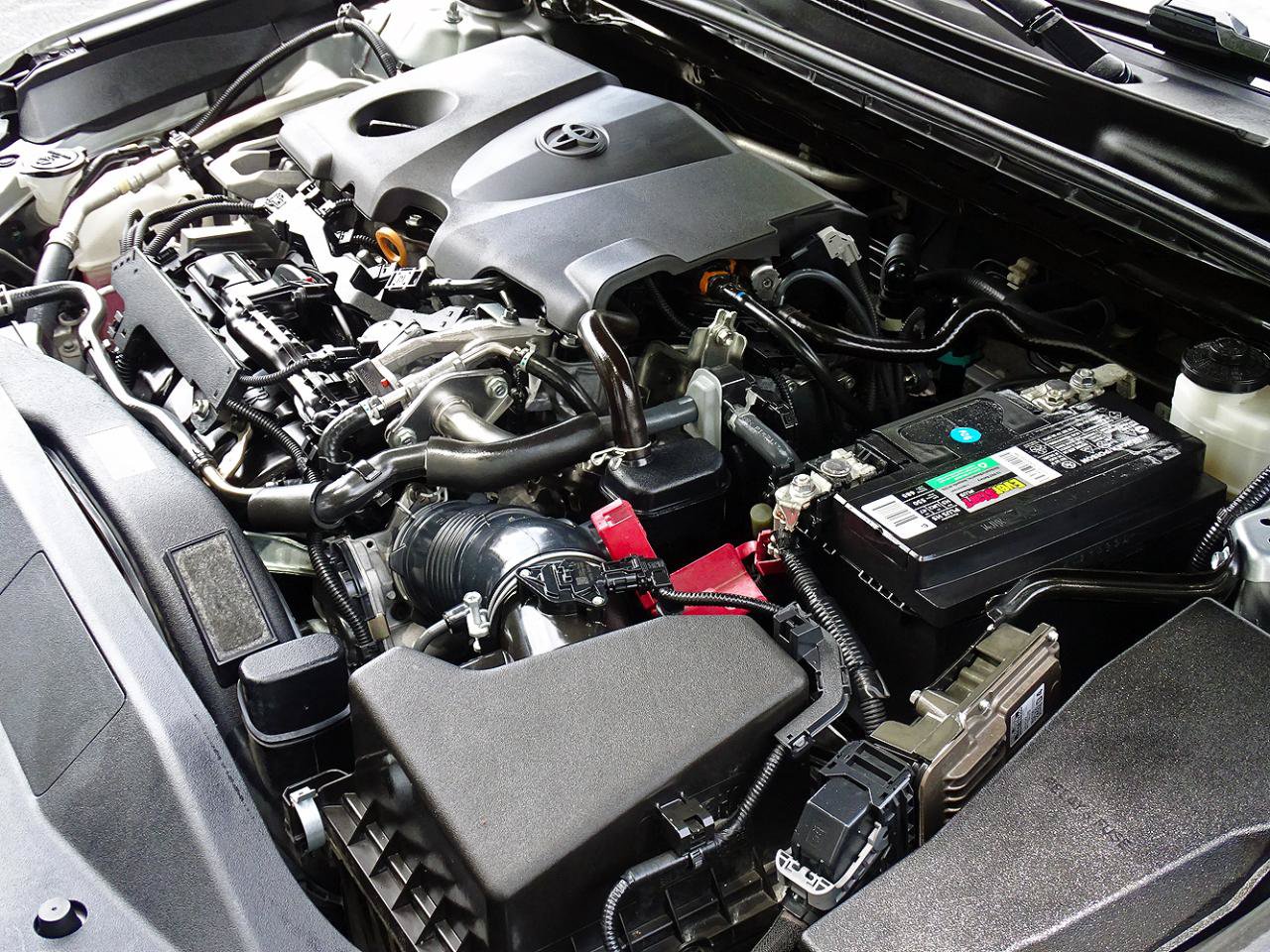 Used 2020 Toyota Camry SE FWD image 19