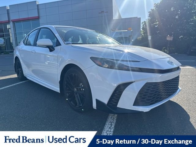 Used 2025 Toyota Camry SE
