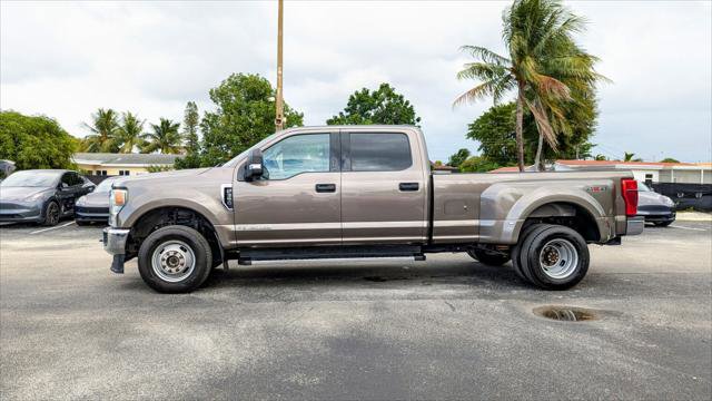 Used 2022 Ford F350 XLT w/ XLT Value Package image 3