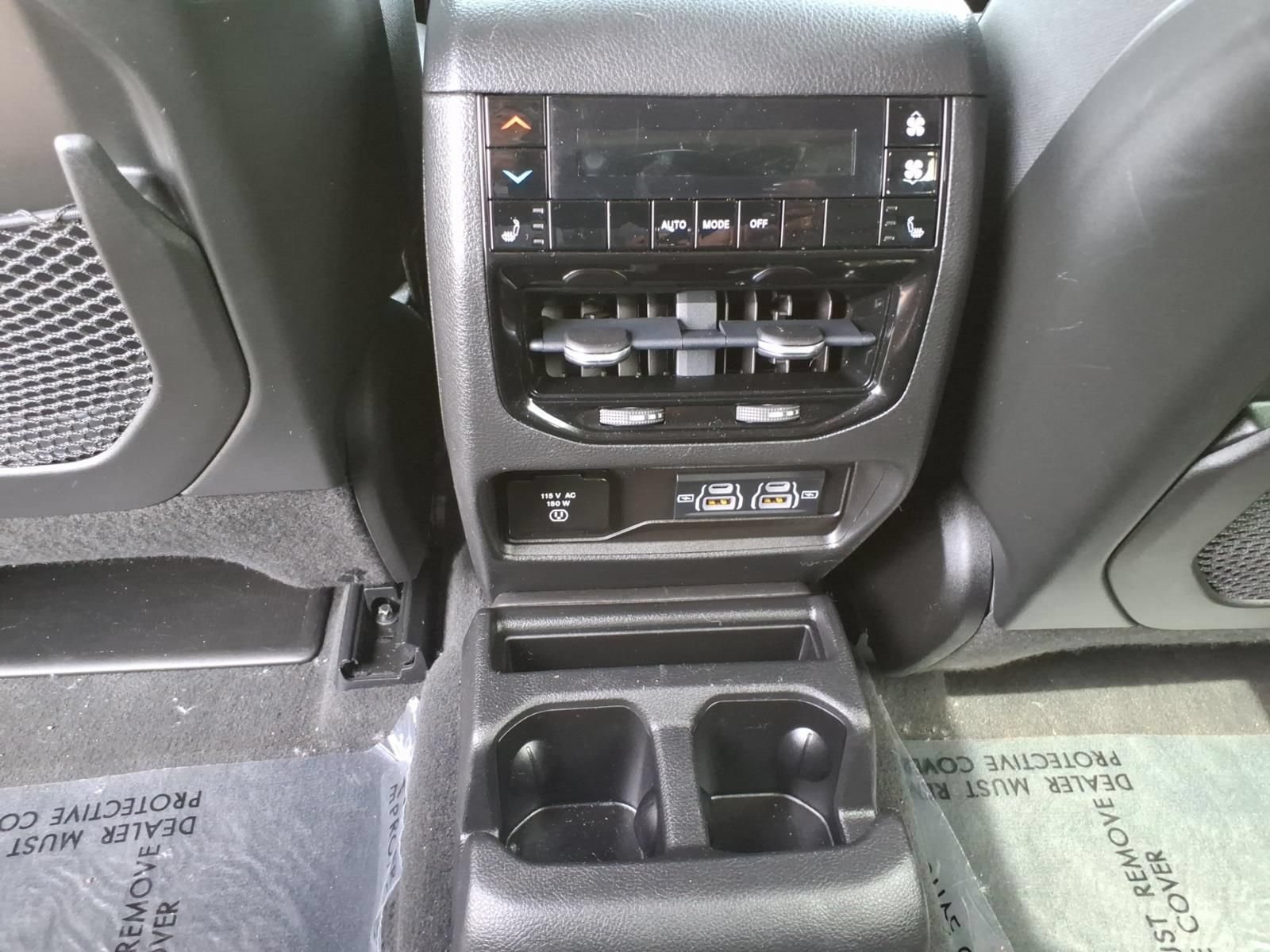 Used 2022 Jeep Grand Cherokee L Limited AWD/4WD image 17