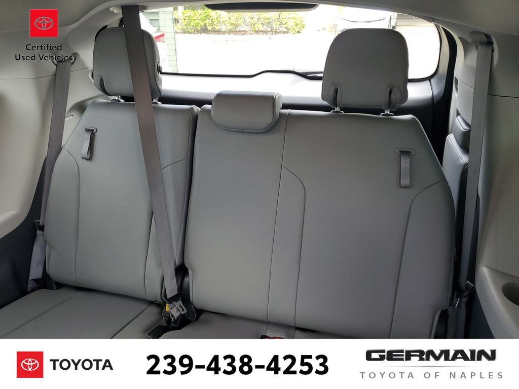 Certified 2022 Toyota Sienna XLE FWD image 21