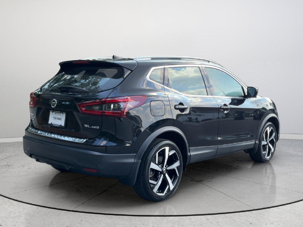 Used 2022 Nissan Rogue Sport SL AWD/4WD image 6